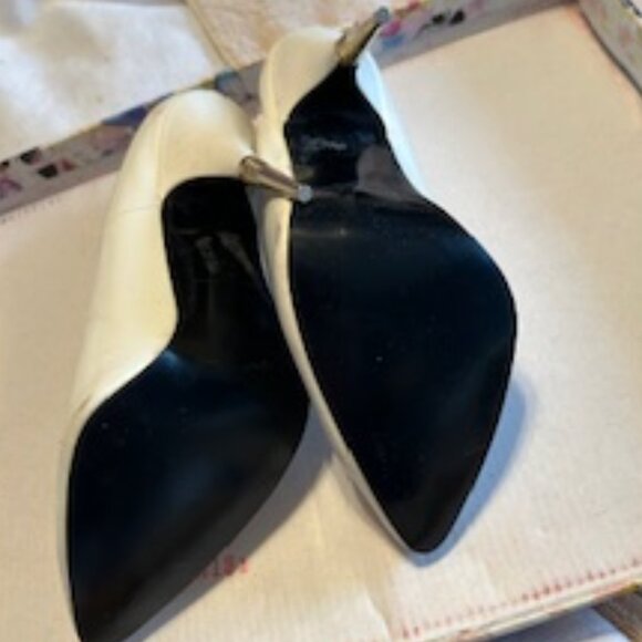 Rush Hour Express Size 6 White High Heel - Picture 4 of 4